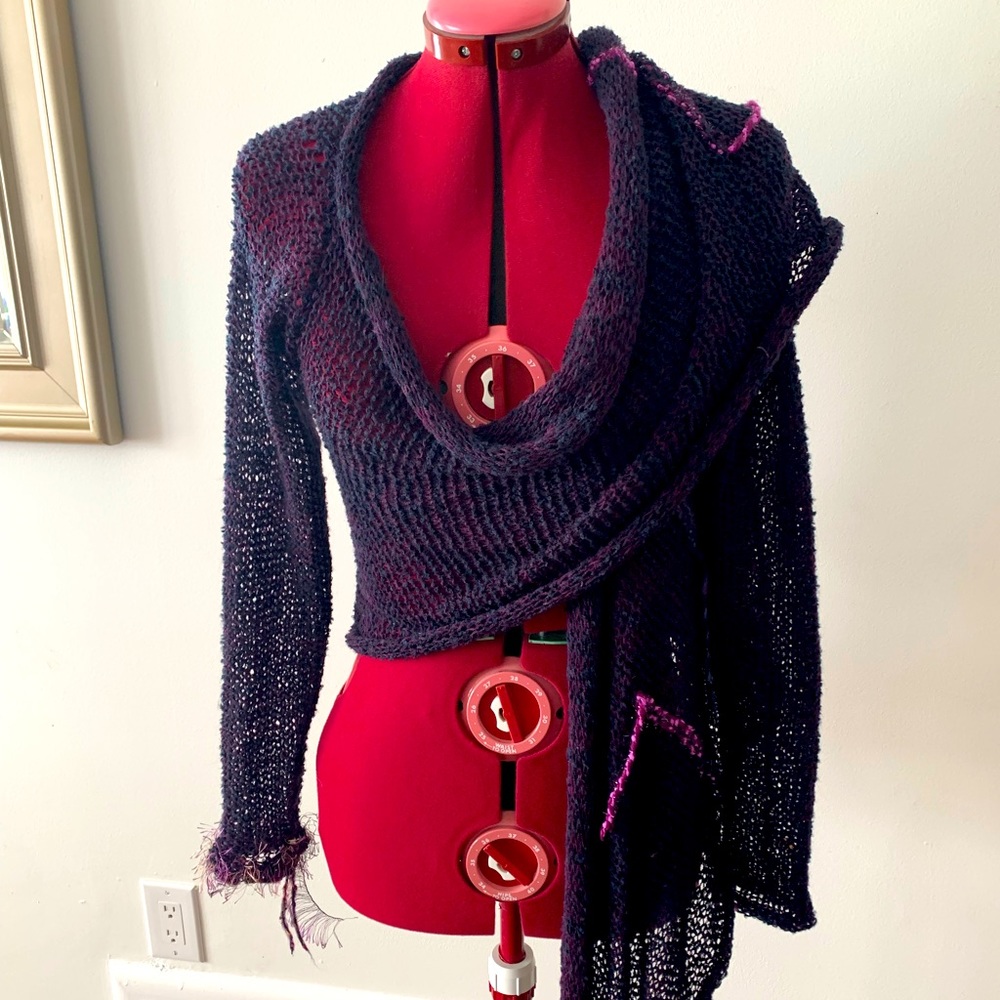 HANDMADE KNIT CARDIGAN SWEATER